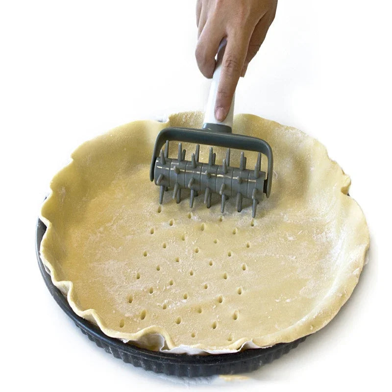 Pizza Dough Roller & Pastry Cutter - Professional Baking Tool